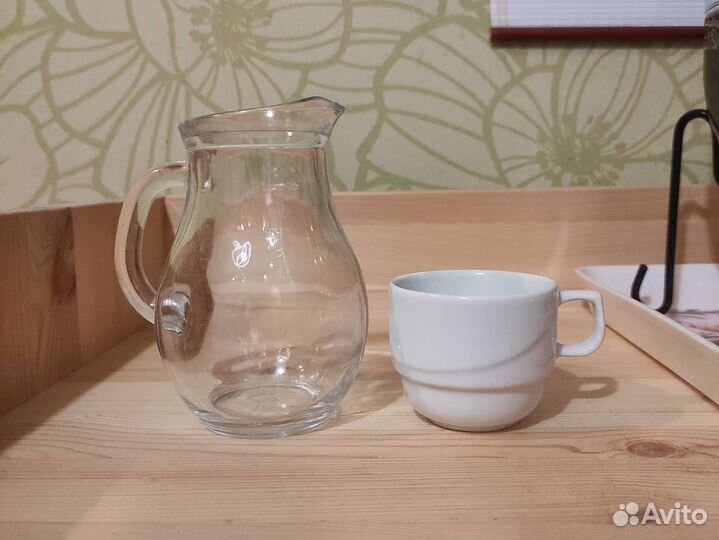 Монтессори кувшин и чашка. Посуда