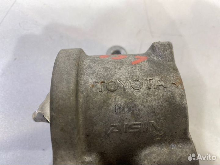 Помпа Toyota Land Cruiser 200 1VD-FTV 2014