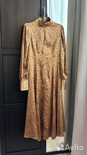 Платье длинное вечернее в горошек