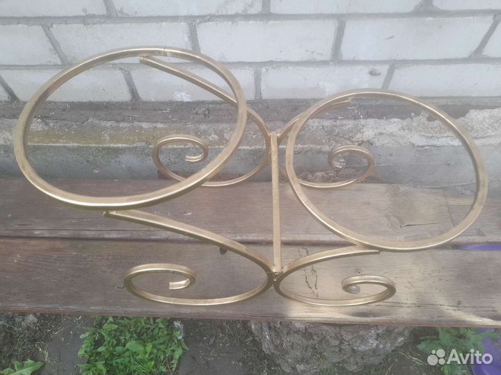 Подставка для цветов