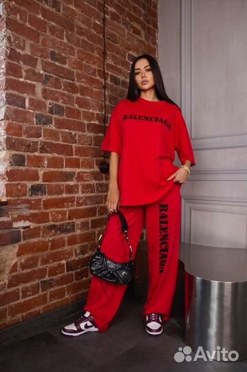 Костюм женский balenciaga