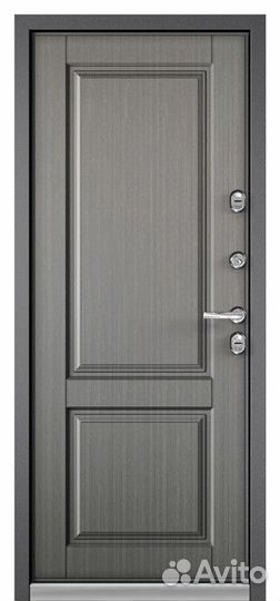Дверь входная для частного дома