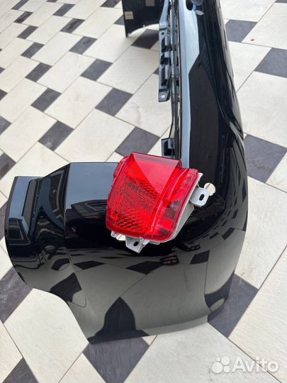 Задний бампер Toyota land cruiser 200