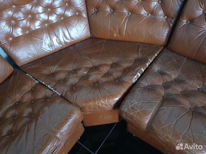 Кожаный угловой диван бу