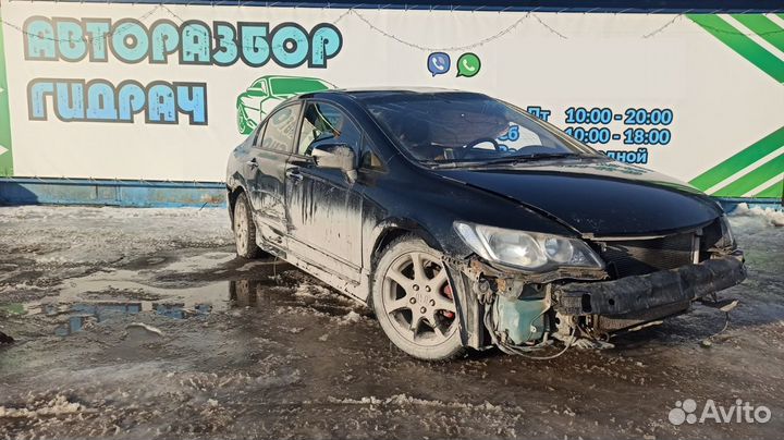 Ремень безопасности задний правый Honda Civic 4D 8