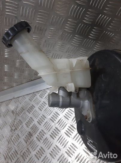 Главный тормозной цилиндр Mitsubishi Lancer CY