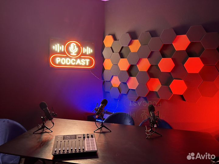 Студия для записи подкаста или интервью