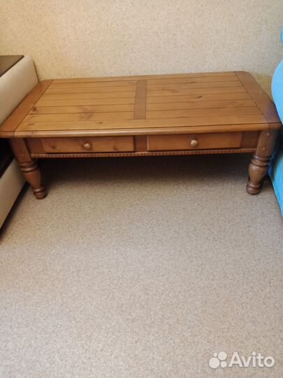 Журнальный столик