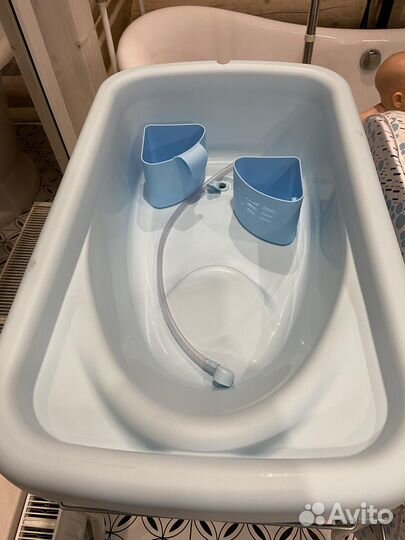 Пеленальный столик с ванной Chicco