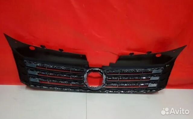 Решетка радиатора Volkswagen Passat B7