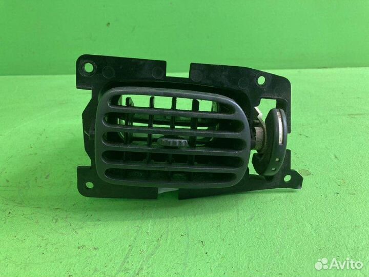 Дефлектор воздушный RVI premium