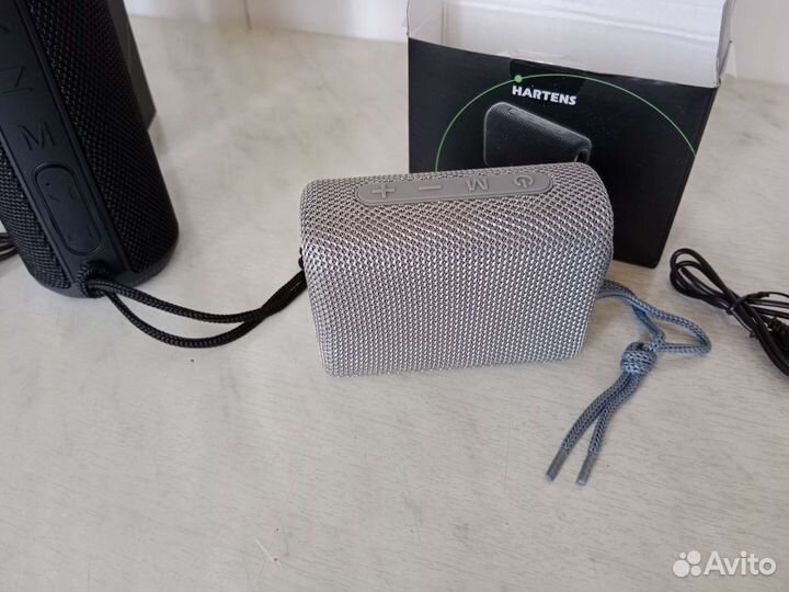 Беспроводная портативная колонка новая