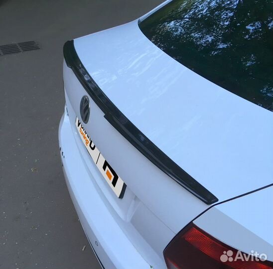 Спойлер лезвие на багажник VW Polo 5 Sedan