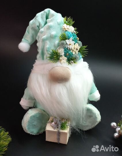 Гномик новогодний