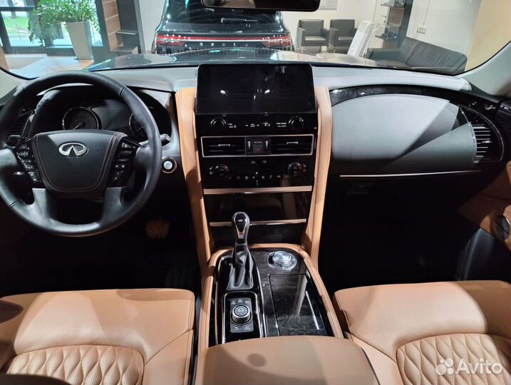 Infiniti QX80 5.6 AT, 2022, 55 км