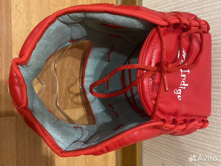 Шлем и перчатки для контактного карате