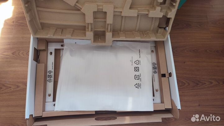 Коробка от монитора Dell 27