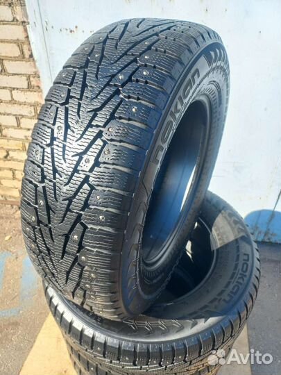 Nokian Tyres Hakkapeliitta 7 SUV 245/65 R17