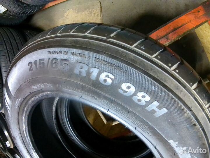 Kumho Crugen HP91 215/65 R16