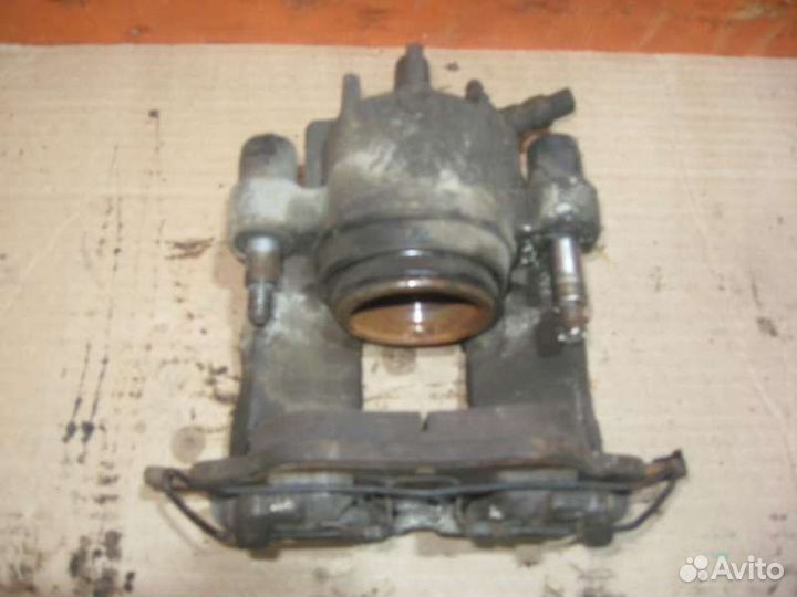 Суппорт тормозной передний правый Ford Focus I 199