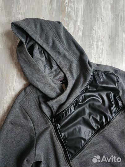 Толстовка с капюшоном в идеале