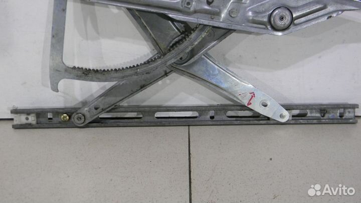 Стеклоподъемник электрический передний правый