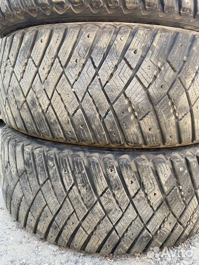 Goodyear Ultragrip Ice Arctic 215/55 R17