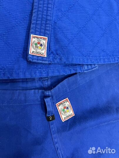 Комплект из 2 кимоно для дзюдо Mizuno 160 (2)