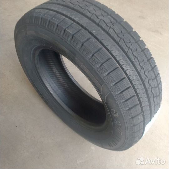 Sailun Ice Blazer Arctic 215/60 R16 99H