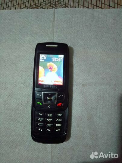 Телефон Samsung