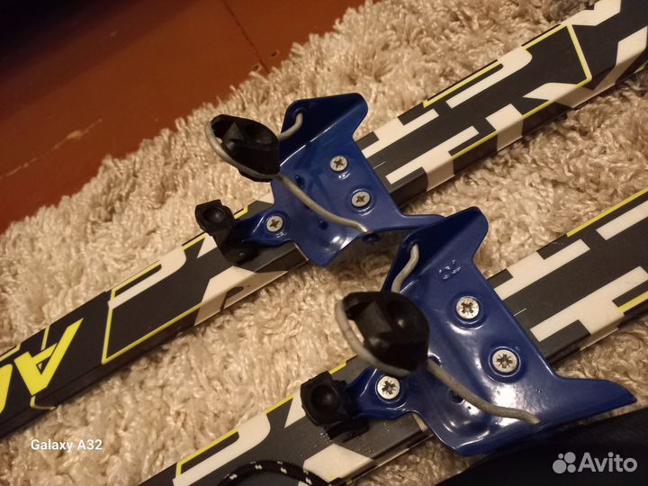 Лыжи беговые пластиковые