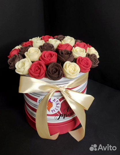 Шоколадные Розы - 37 шт в Шляпной Коробке