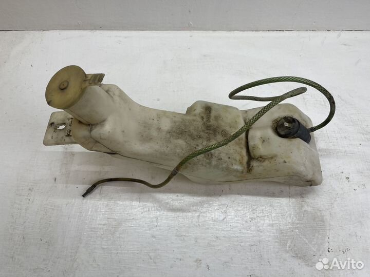 Бачок омывателя 2,5L для BMW E34