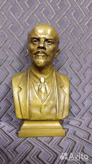 Бюст Ленина