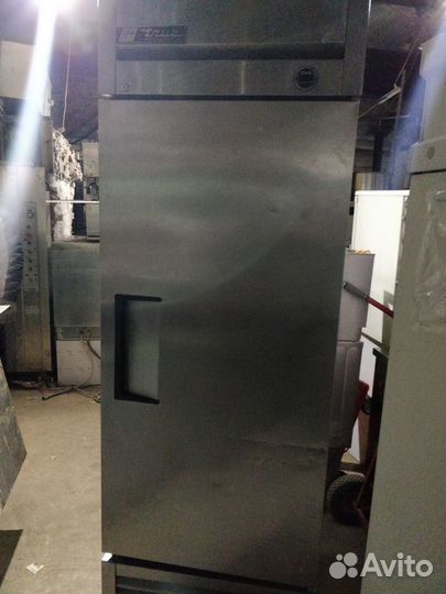 Холодильный шкаф True