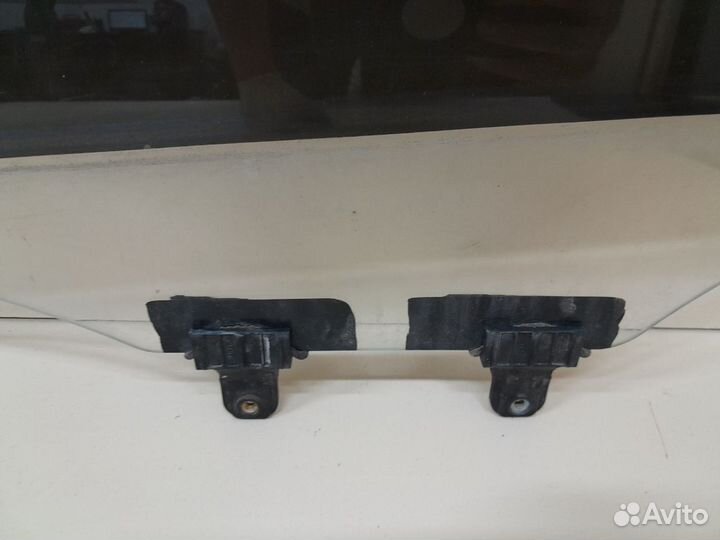 Стекло двери задней левой Kia Rio 4 FB 2017