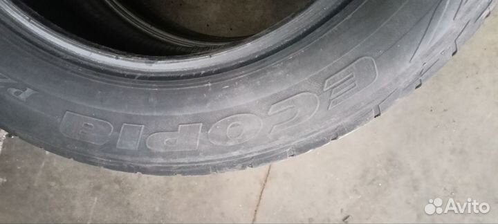 Bridgestone Ecopia PZ-X 215/55 R16