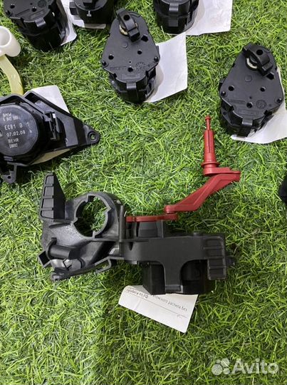 Моторчик заслонки печки Bmw 5 E60 2.5 N52 2008