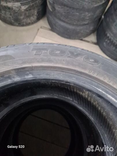 Toyo DRB 235/45 R17