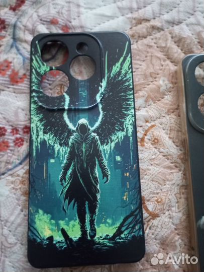 Чехол на телефон