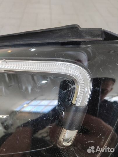 Фара правая Мерседес Бенц W213