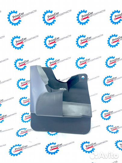 Брызговик передний левый Toyota Land Cruiser Prado