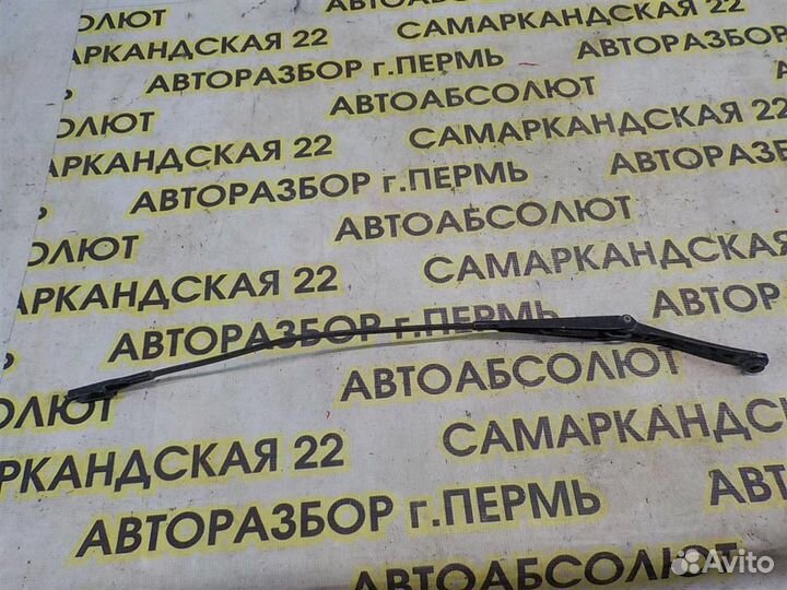 Поводок стеклоочистителя передний правый Fiat Gra