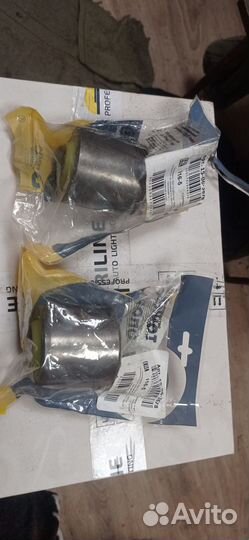 Сайлентблоки задних рычагов,втулки стабилизатора