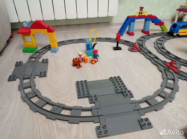Lego duplo 10813 и железная дорога стройка