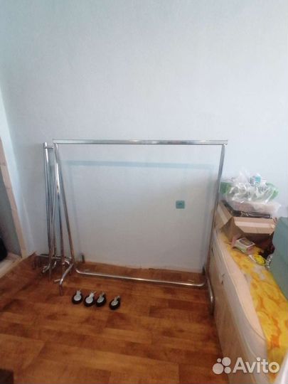 Вешалка напольная магазинная прочная 143х146х50