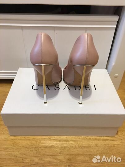 Туфли Casadei 37р