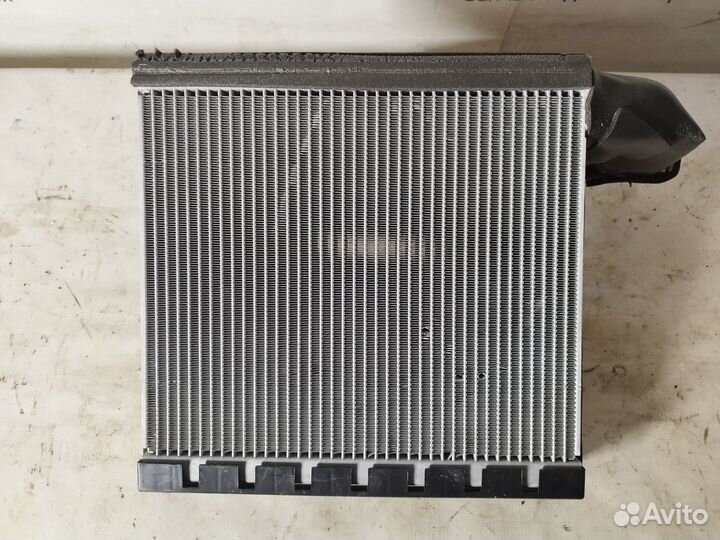 Радиатор отопителя 8107300BJZ08A Haval M6