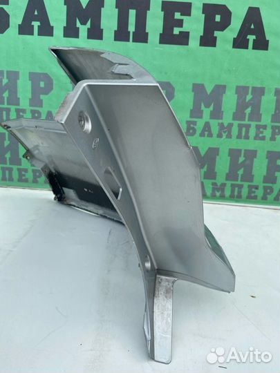 Накладка бампера задняя правая Ford Focus 3