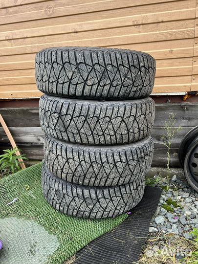 Goodyear Ultragrip 600 205/60 R16